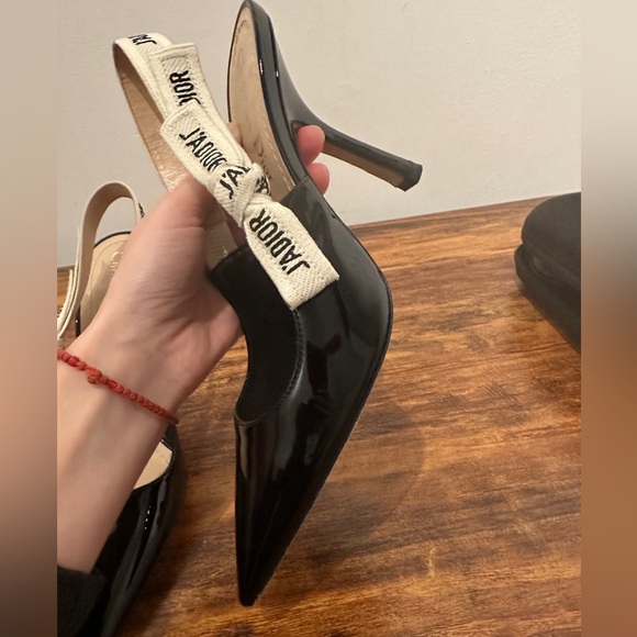 Dior J’adior Slindback Pumps in Patent Leather AVAILABLE TILL 06/01 - Picture 9 of 10